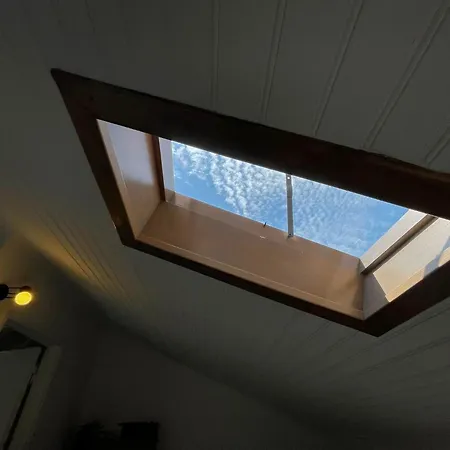 Maria Shared In Gæstehus